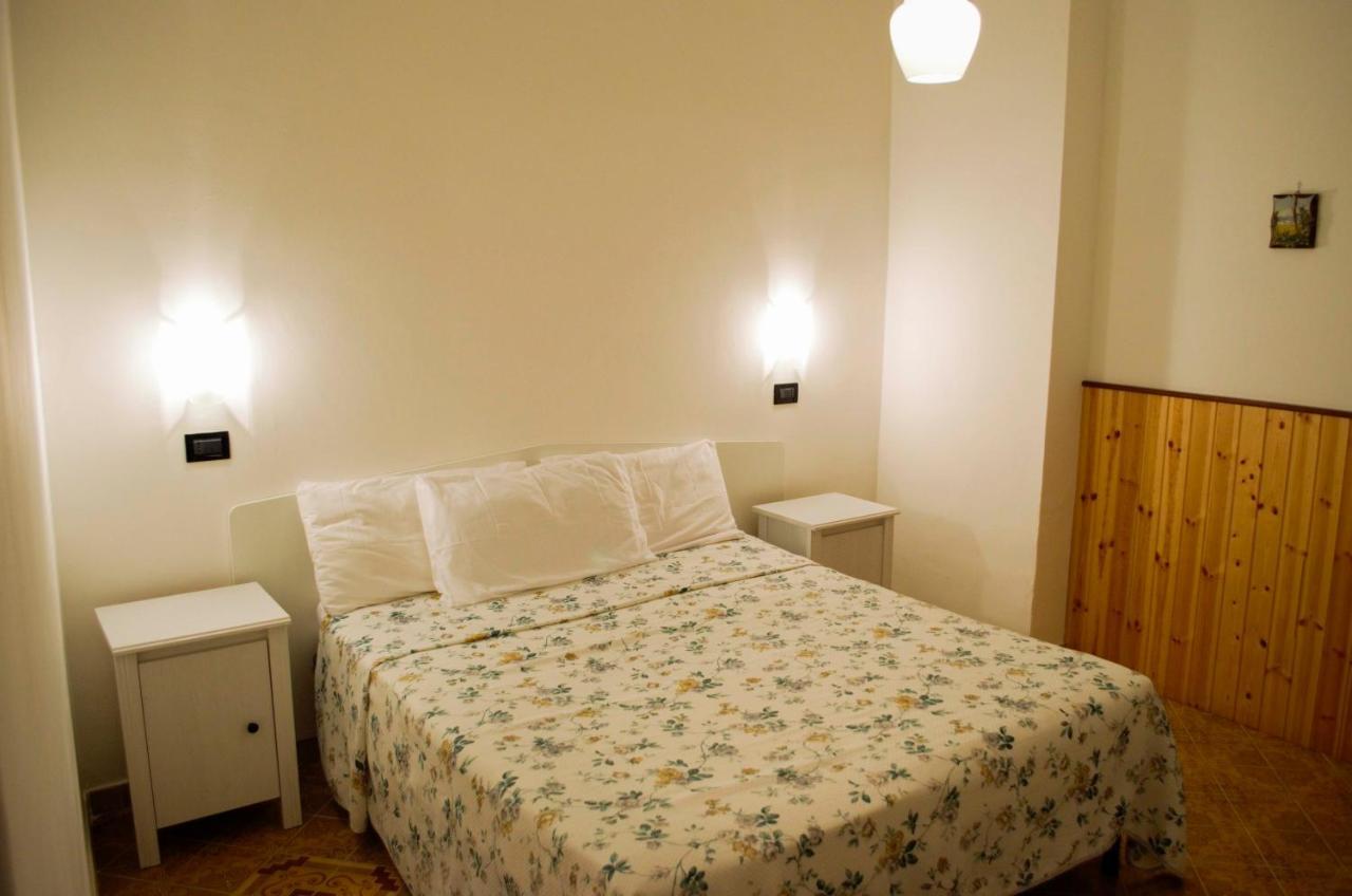 Hotel Angelino バラーノ・ディスキア 部屋 写真